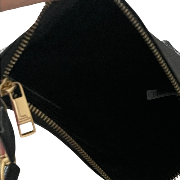 Marc Jacobs Black Crossbody Bag Sleek Minimalist Design - Picture 5 of 6